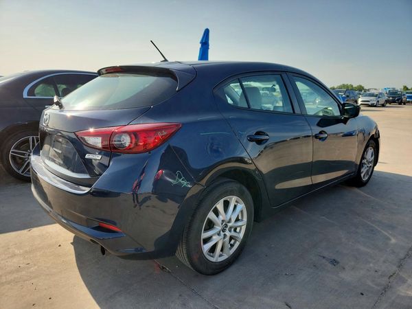 2017 MAZDA 3 Sport