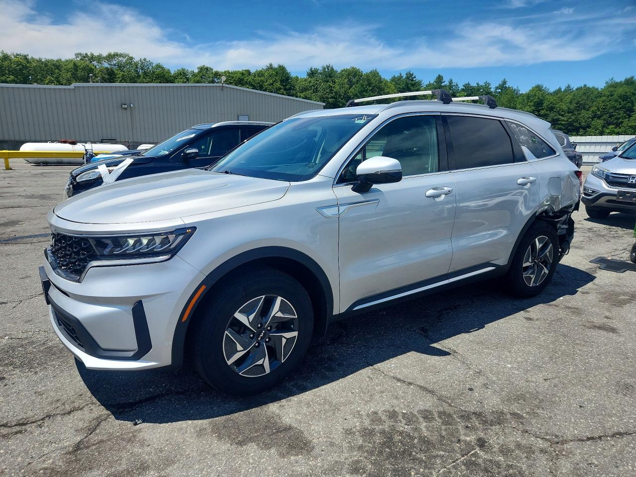 2022 KIA SORENTO S