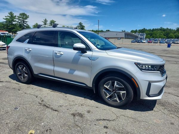2022 KIA SORENTO S