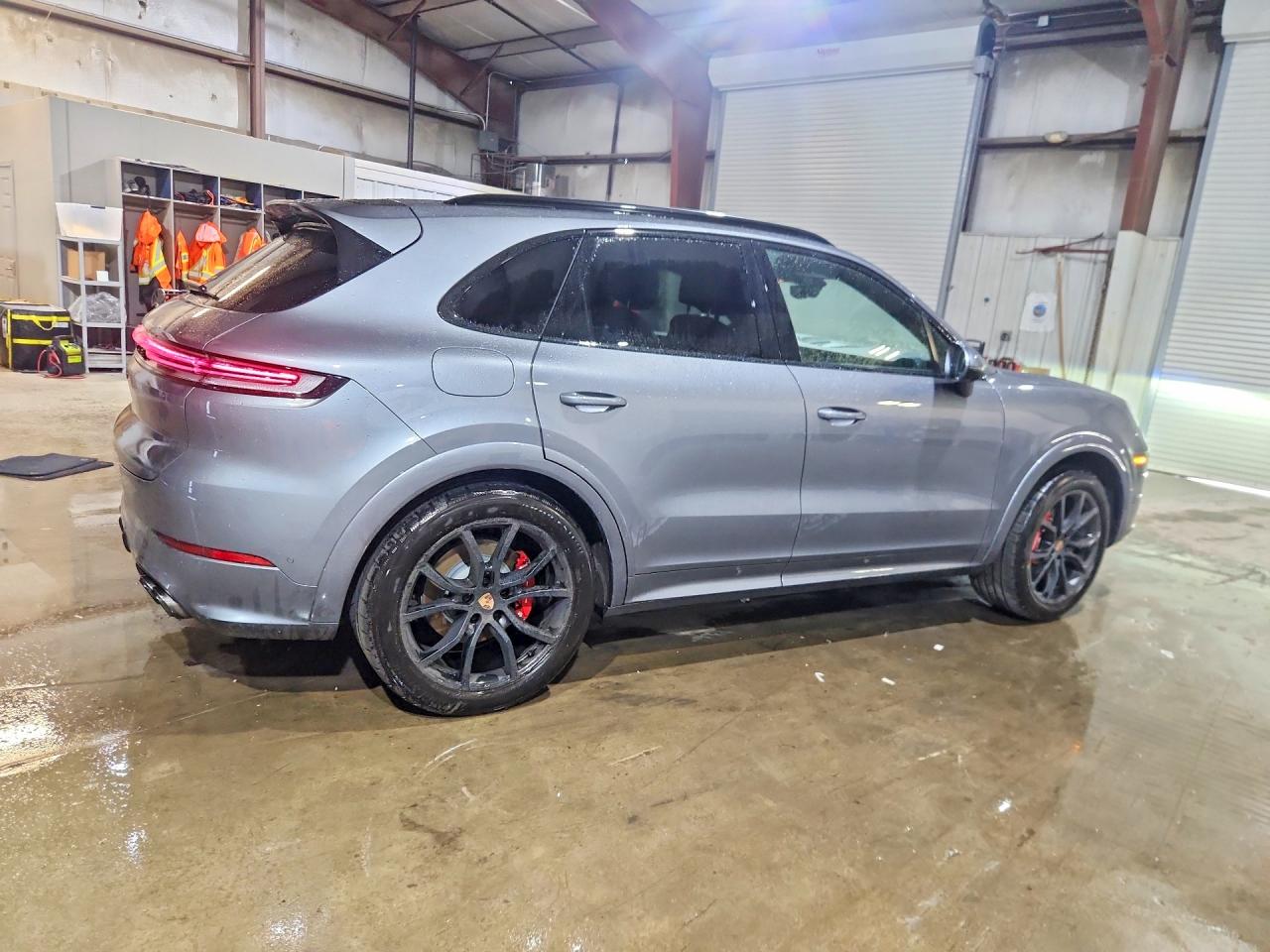 2026 PORSCHE CAYENNE S