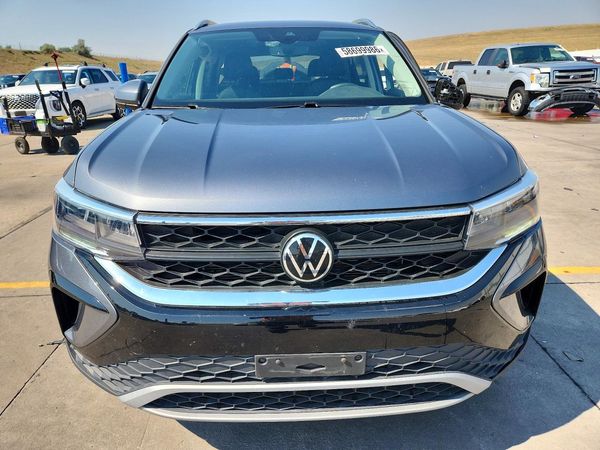 2022 VOLKSWAGEN TAOS