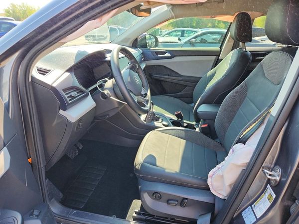 2022 VOLKSWAGEN TAOS