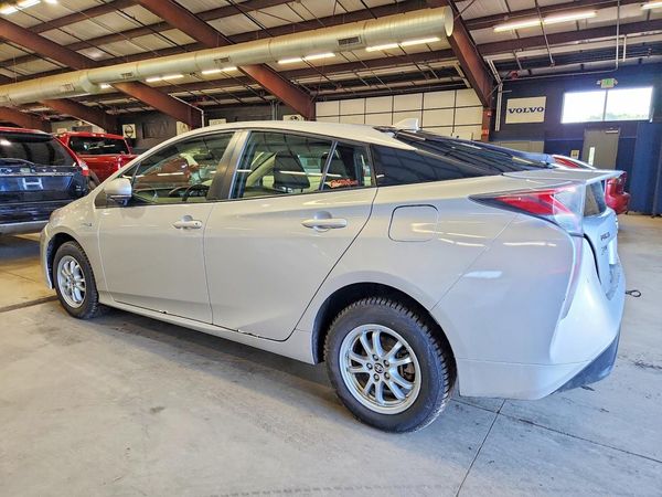 2017 TOYOTA PRIUS One/Two