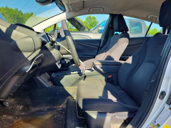 2017 TOYOTA PRIUS One/Two