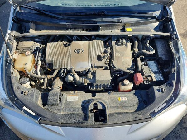 2017 TOYOTA PRIUS One/Two
