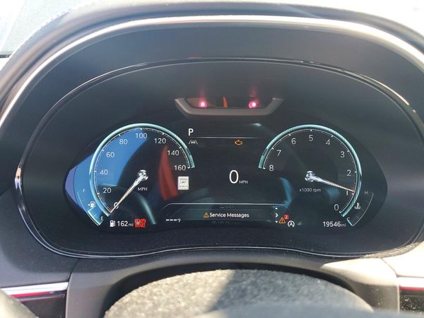 2023 GENESIS GV70