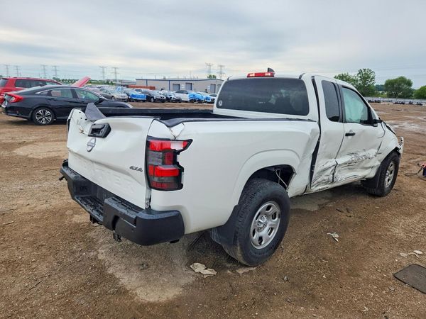 2025 NISSAN FRONTIER