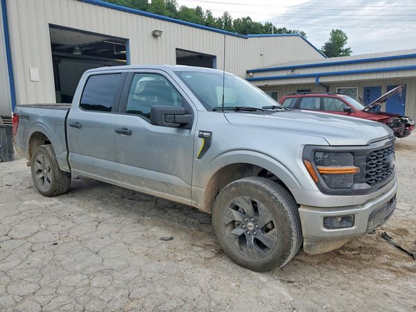 2025 FORD F150