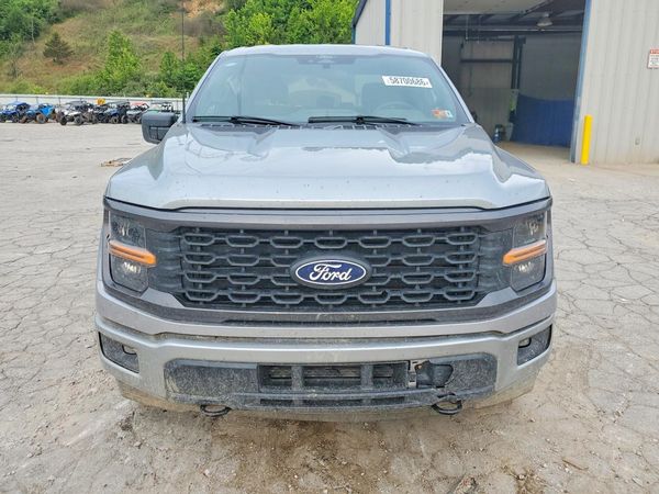 2025 FORD F150