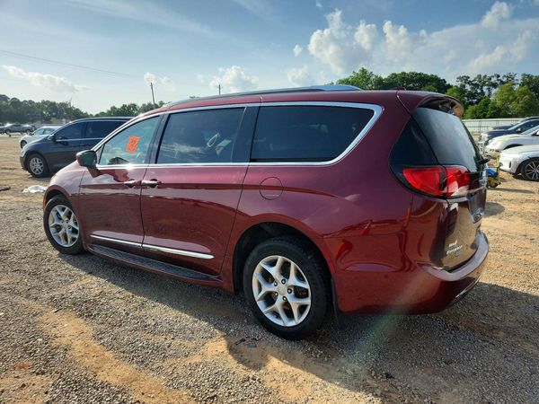 2019 CHRYSLER PACIFICA Touring L — DSRA