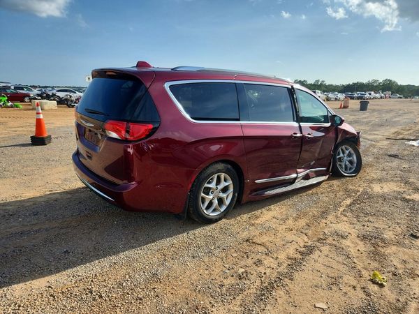2019 CHRYSLER PACIFICA Touring L — PSRA