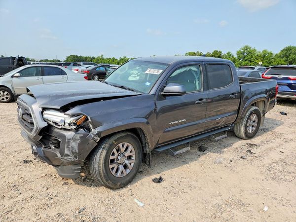 2017 TOYOTA TACOMA