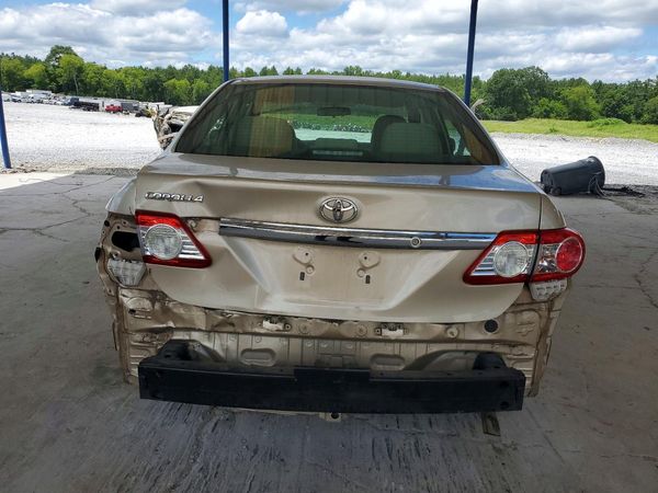 2013 TOYOTA COROLLA