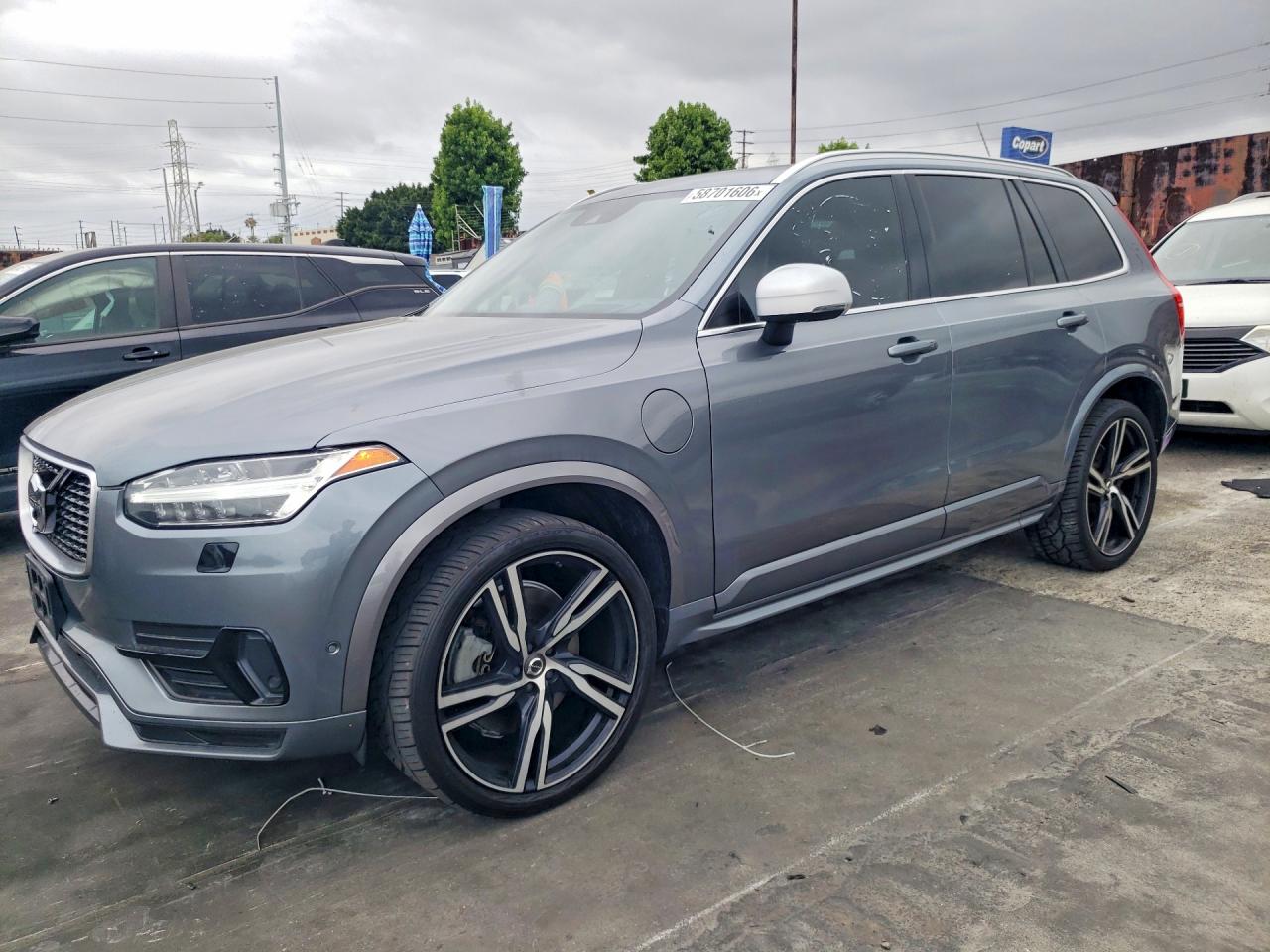 2019 VOLVO XC90 R-Design