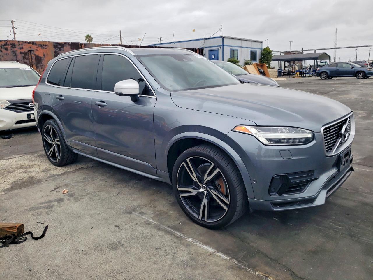 2019 VOLVO XC90 R-Design