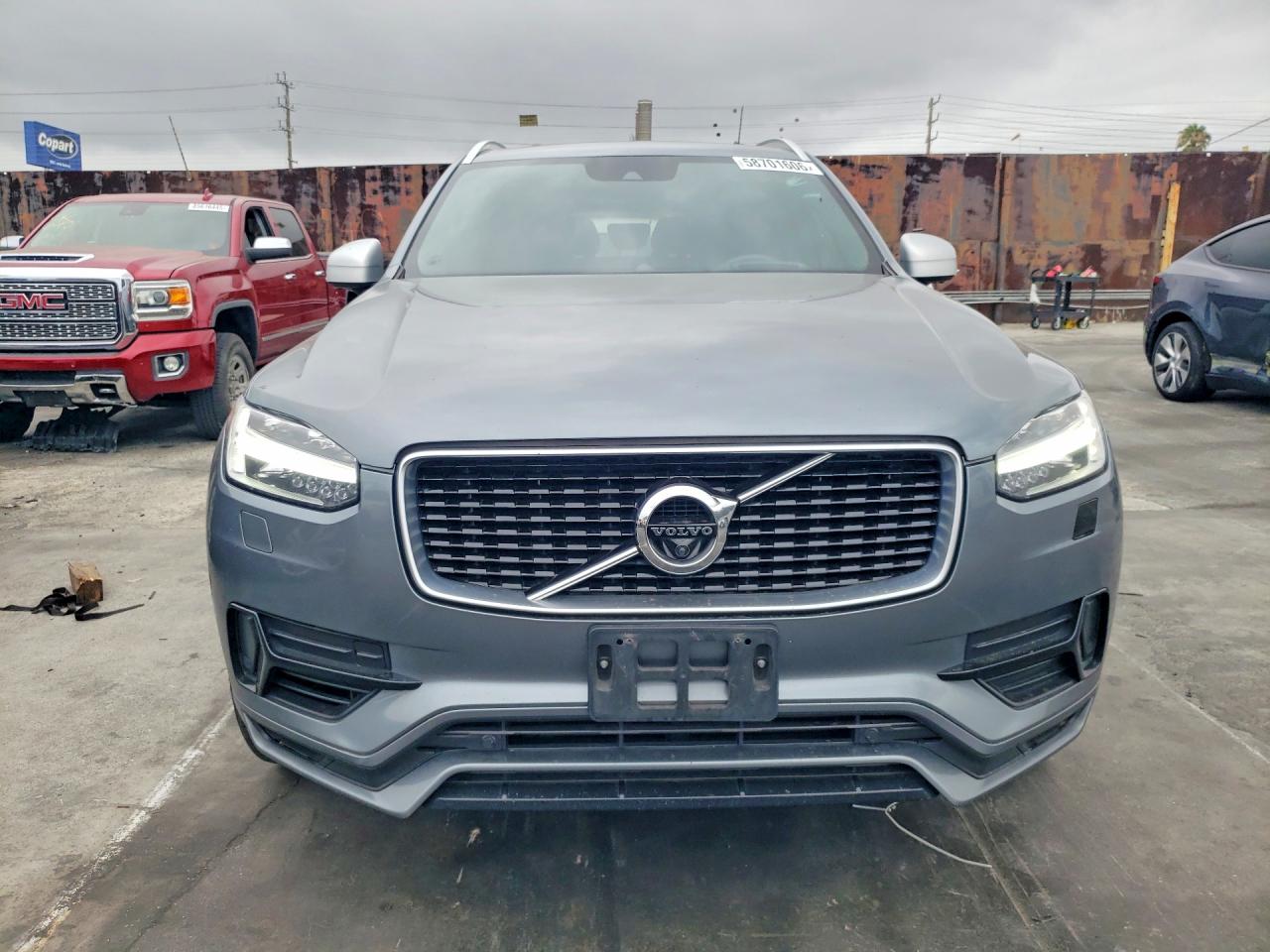 2019 VOLVO XC90 R-Design
