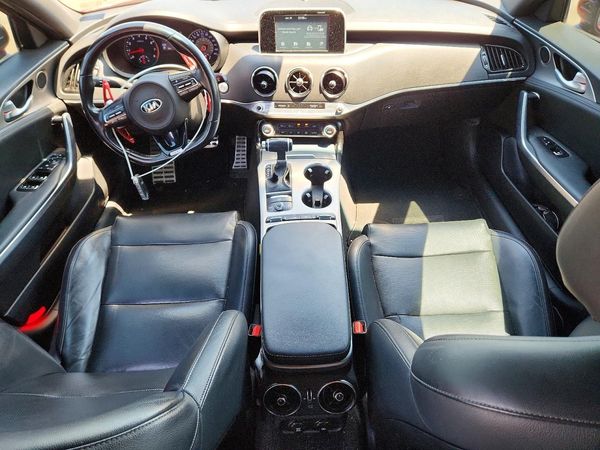 2019 KIA STINGER GT