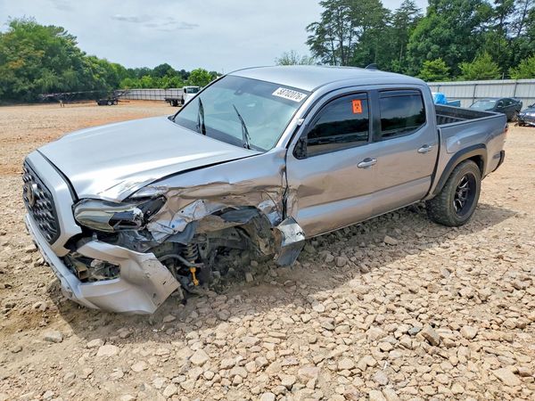 2021 TOYOTA TACOMA SR5 — Front 3/4