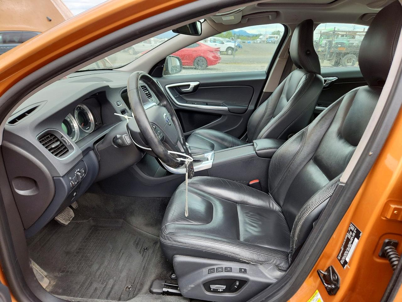 2013 VOLVO S60
