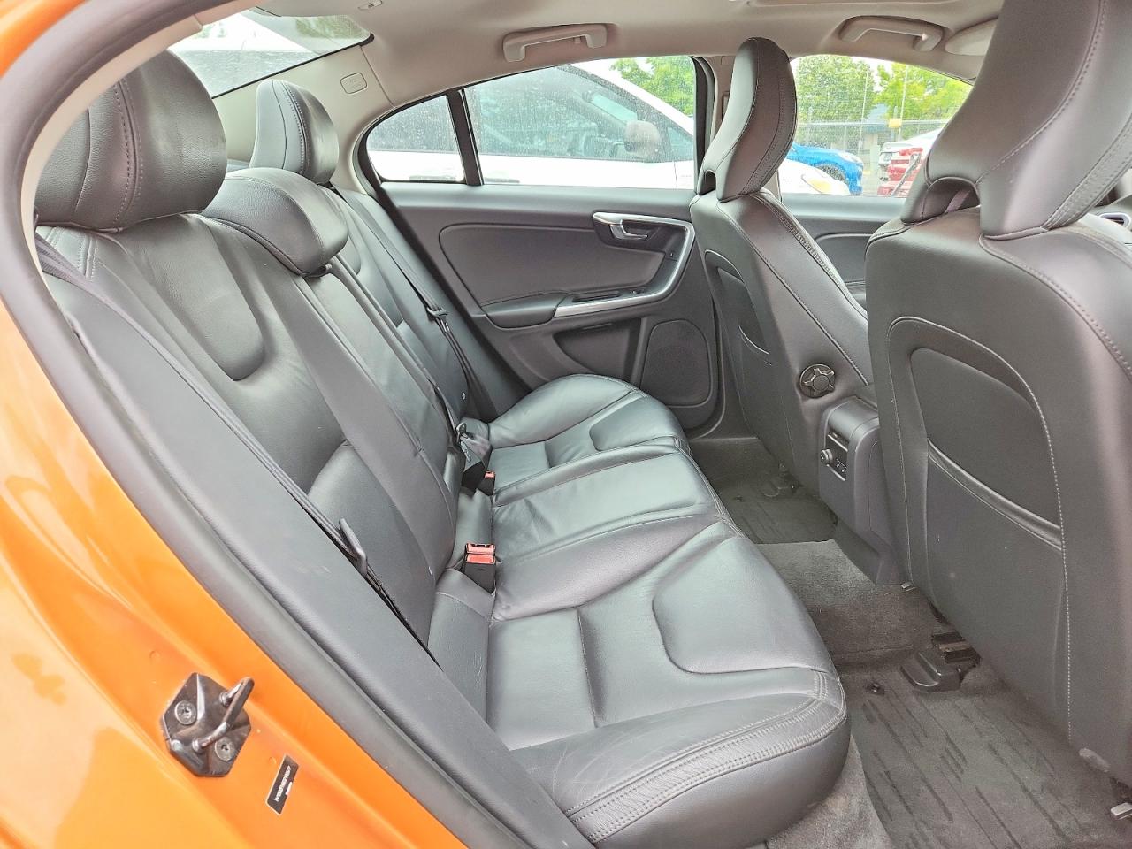 2013 VOLVO S60