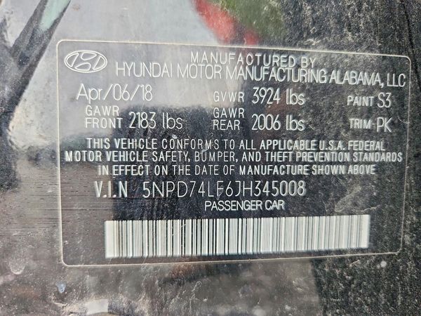 2018 HYUNDAI ELANTRA SE