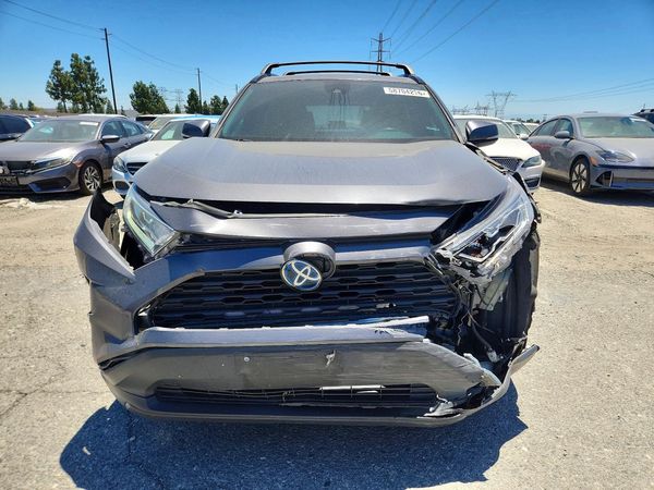 2021 TOYOTA RAV 4 XLE HV