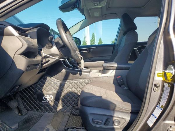 2021 TOYOTA RAV 4 XLE HV