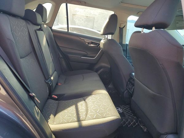 2021 TOYOTA RAV 4 XLE HV