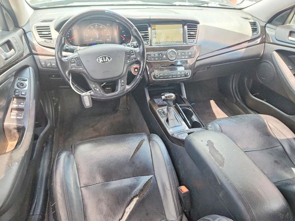 2016 KIA CADENZA Luxury