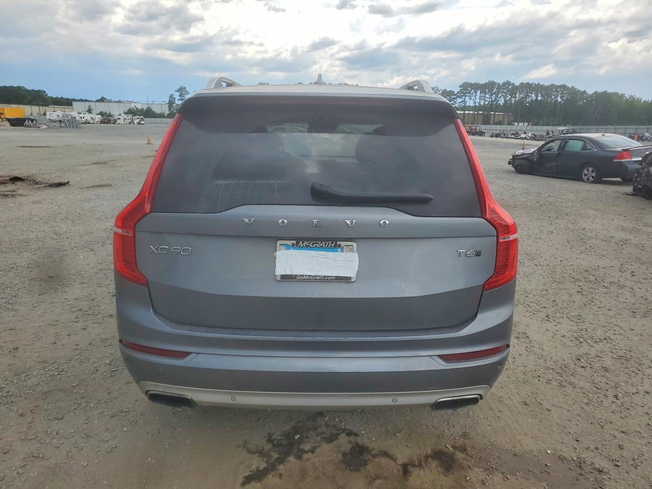 2016 VOLVO XC90 SV42 Momentum