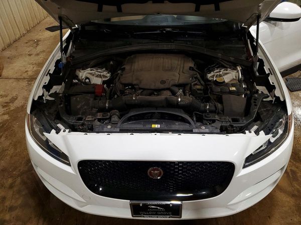 2018 JAGUAR F-PACE Premium