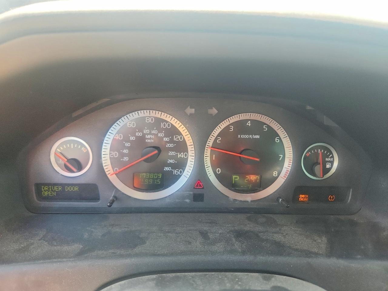 2007 VOLVO XC70