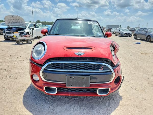 2017 MINI COOPER