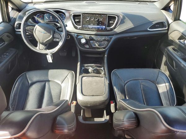 2021 CHRYSLER PACIFICA Limited
