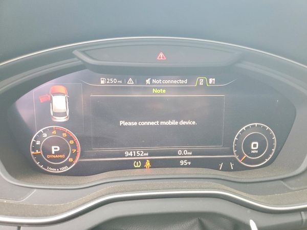 2020 AUDI Q5 quattro Premium Plus
