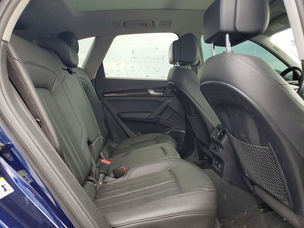 2020 AUDI Q5 quattro Premium Plus