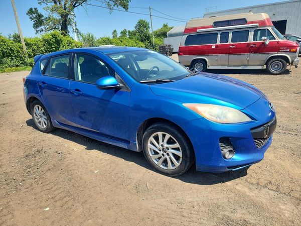 2013 MAZDA 3 Touring/GS