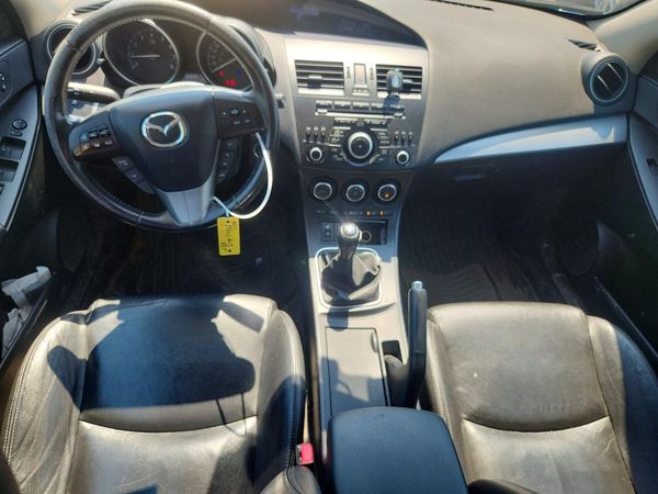 2013 MAZDA 3 Touring/GS