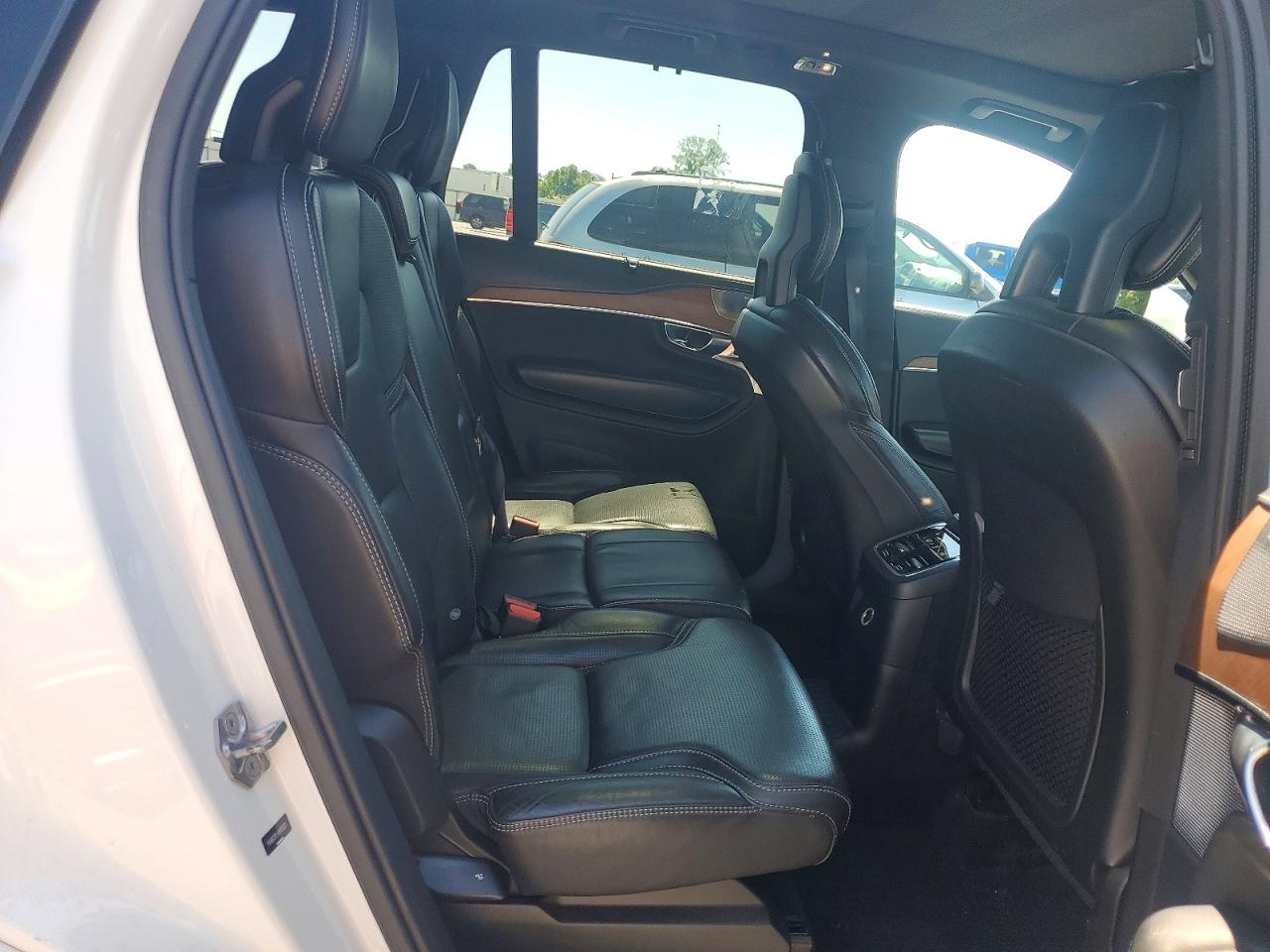 2017 VOLVO XC90 Inscription