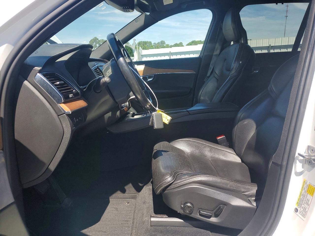 2017 VOLVO XC90 Inscription