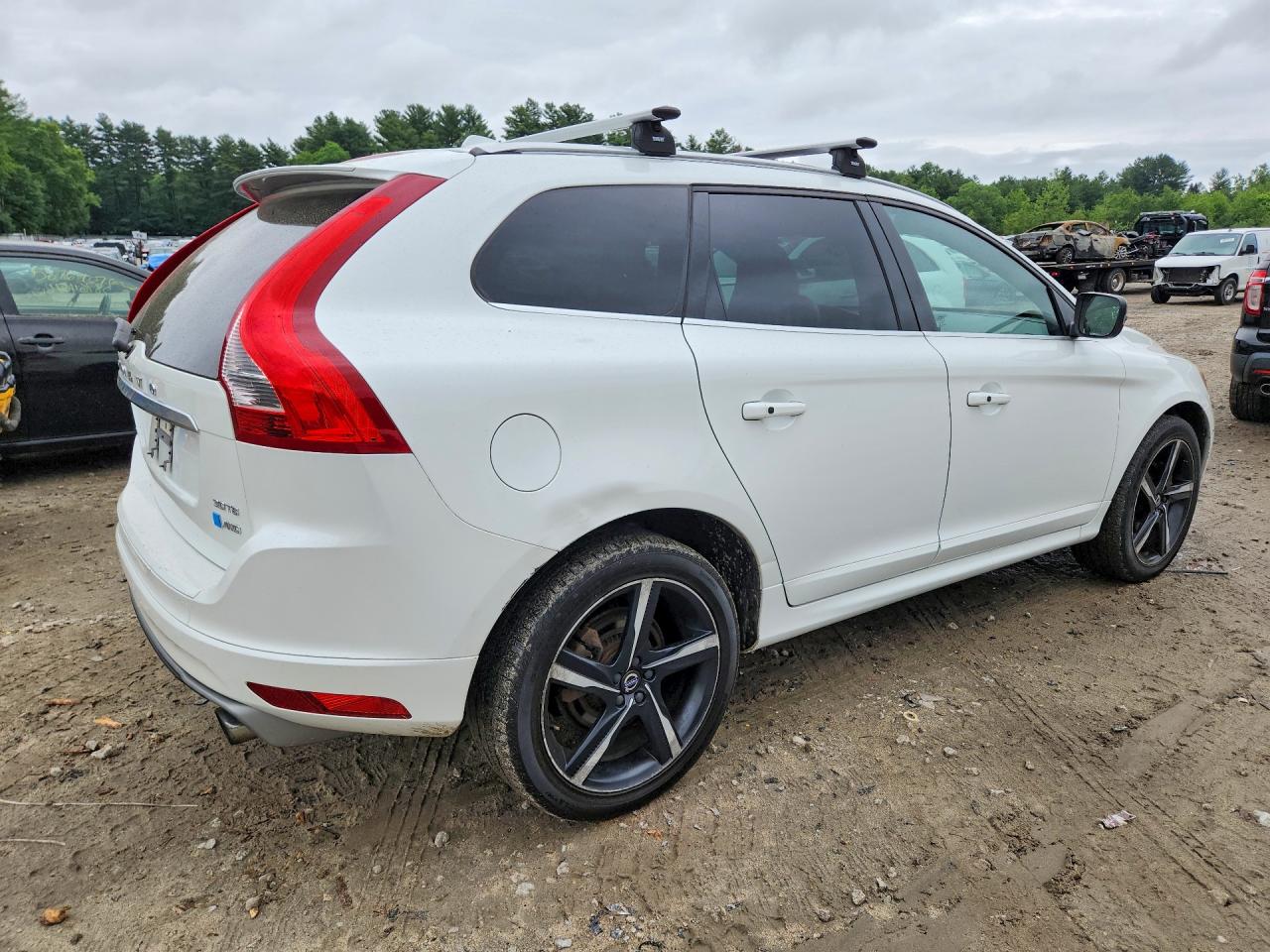2016 VOLVO XC60