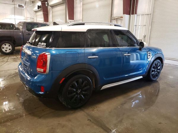 2017 MINI COOPER