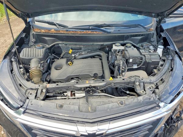 2024 CHEVROLET EQUINOX LT (1LT) — Engine bay