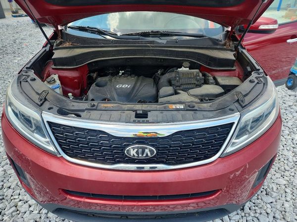 2014 KIA SORENTO Base/ LX