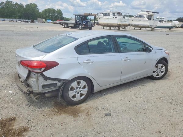 2017 KIA FORTE LX Base