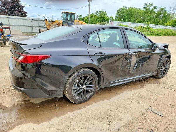 2026 TOYOTA CAMRY