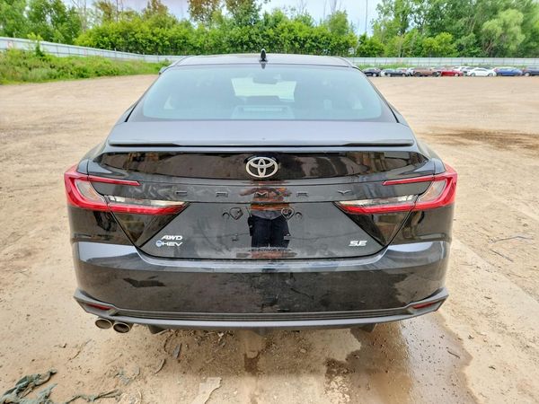 2026 TOYOTA CAMRY