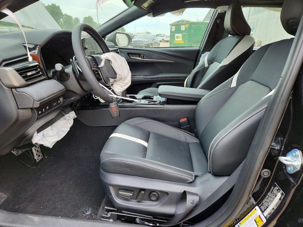 2026 TOYOTA CAMRY