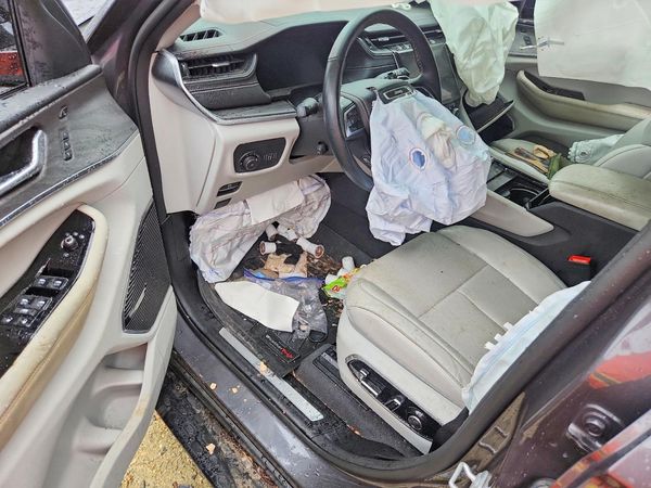 2022 JEEP GRAND CHEROKEE OVERLAND 4X4