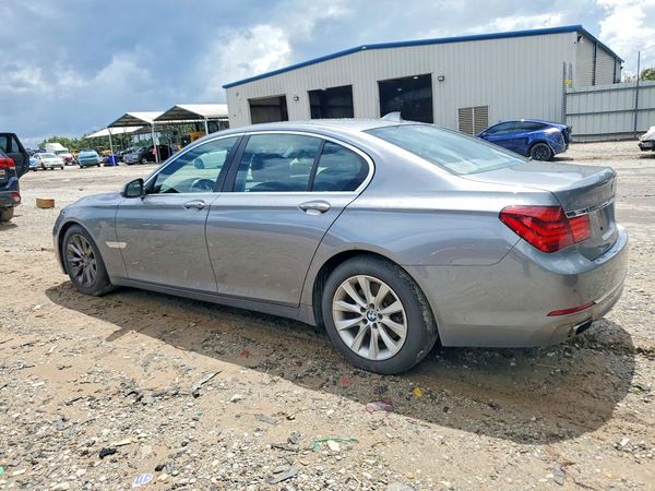 2013 BMW 740